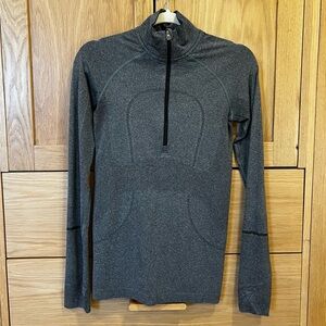 Lululemon Swiftly Tech 1/4 Zip Long Sleeve Top Heather Grey Size 4 Running